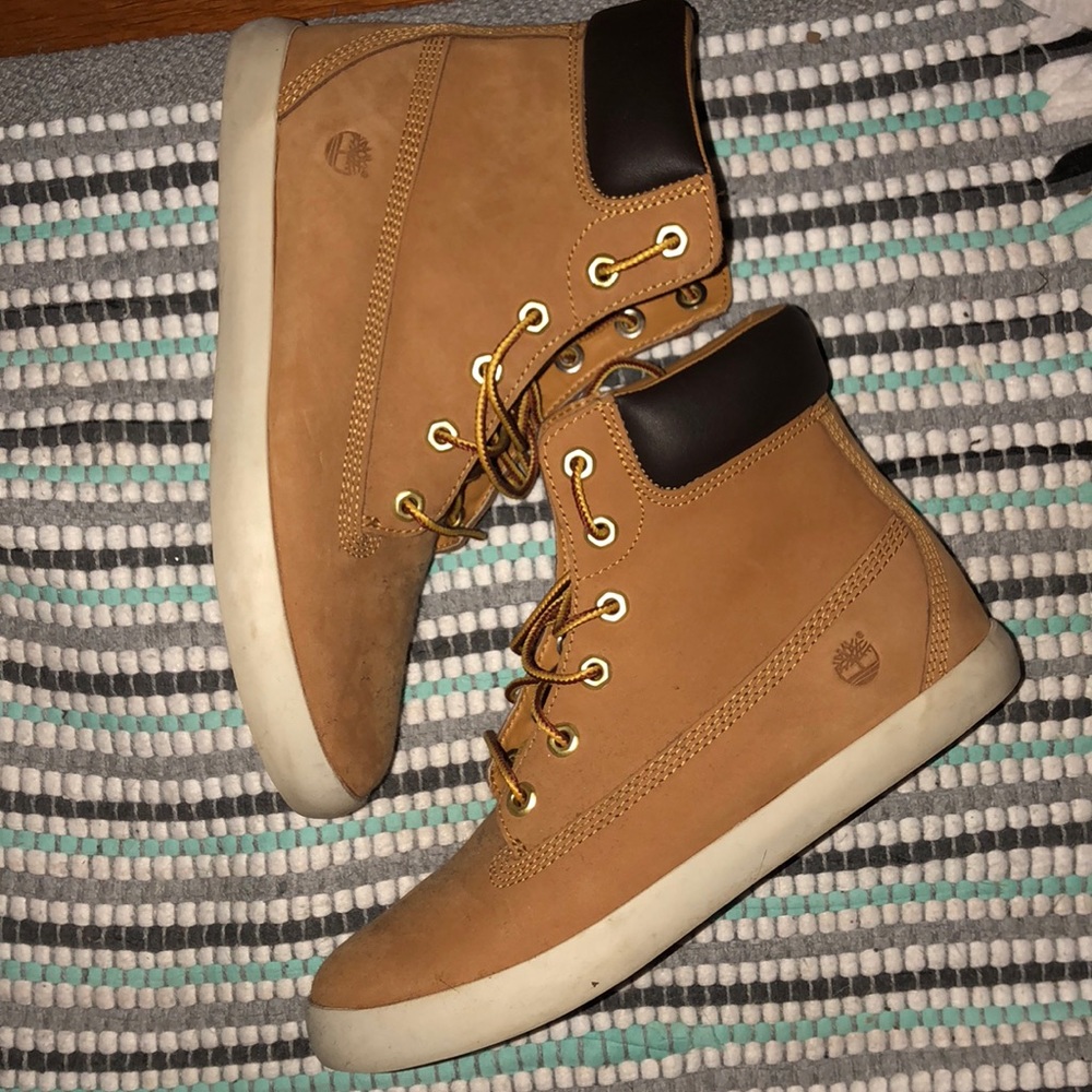 Timberlands - image 3